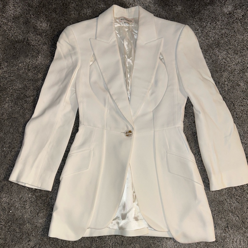 Women’s Alexander McQueen slashes crepe jacket cut out blazer in Ivory